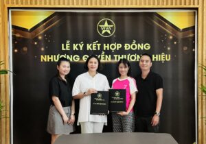 Read more about the article VIVA STAR COFFEE KÝ KẾT NHƯỢNG QUYỀN MỞ CHI NHÁNH MỚI