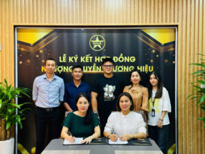 Read more about the article CHÚC MỪNG BUỔI KÝ KẾT NHƯỢNG QUYỀN THƯƠNG HIỆU VIVA STAR COFFEE